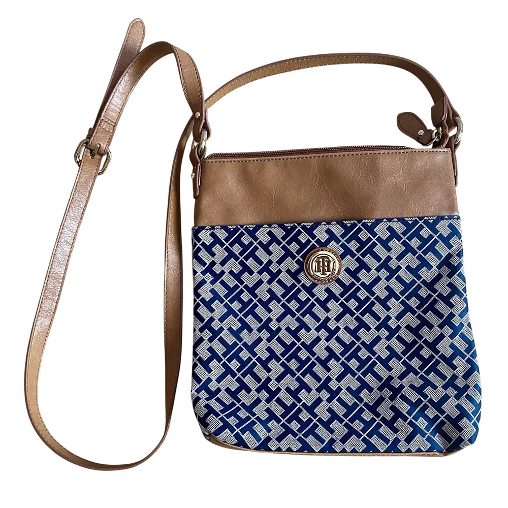 Tommy Hilfiger Womens‎ Crossbody Zip Top Handbag